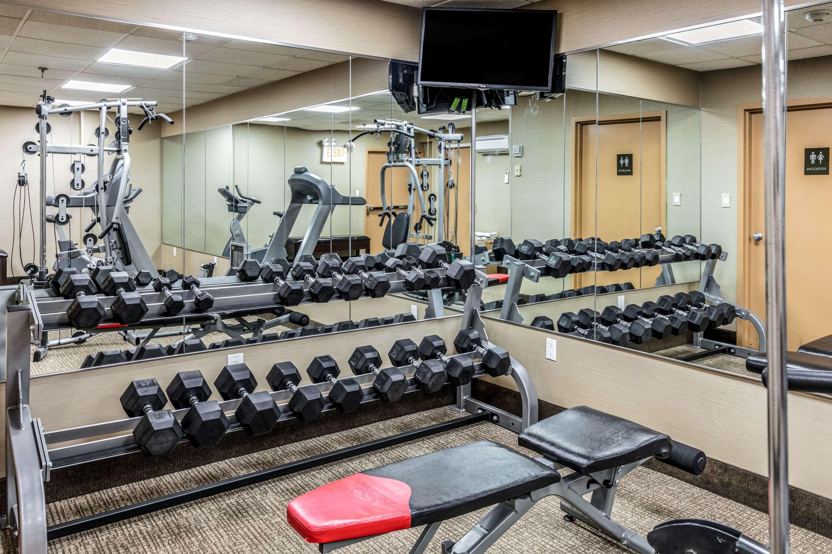 Comfort Inn Medford-Long Island Екстериор снимка