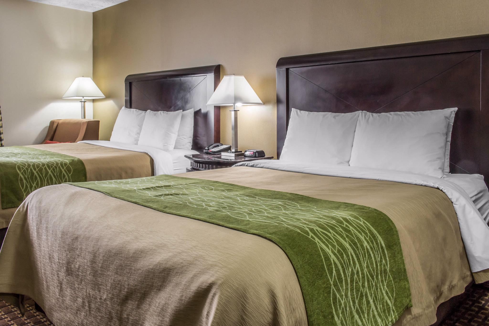Comfort Inn Medford-Long Island Екстериор снимка